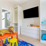 Laian Triquivijate