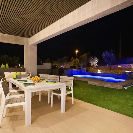 Laian Holiday home
