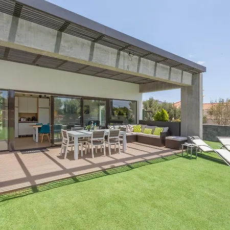 Laian Holiday home *